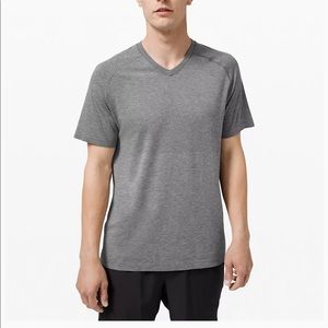 Lululemon Metal Vent Tech Short Sleeve V Neck